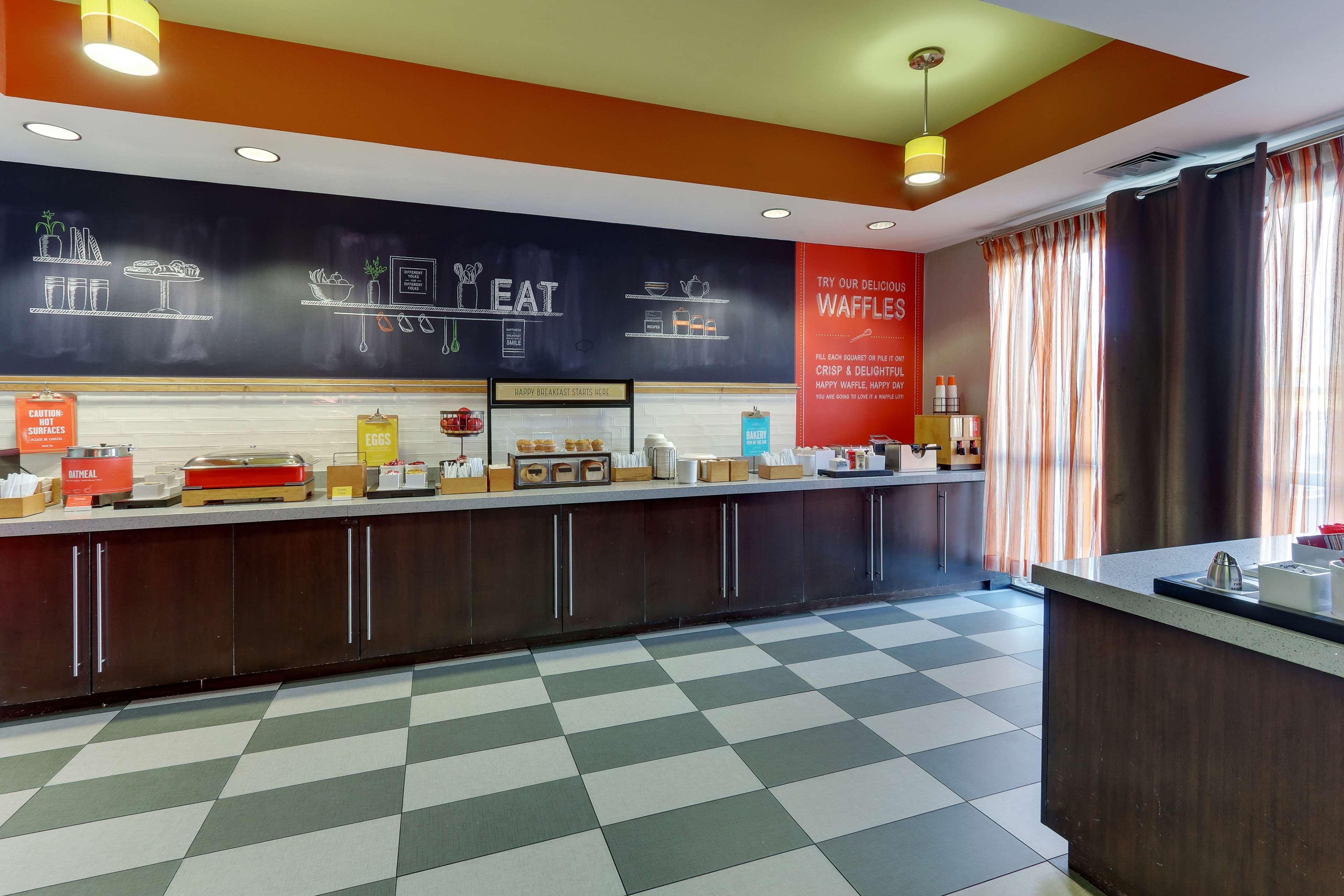 Hampton Inn Springfield Exterior photo