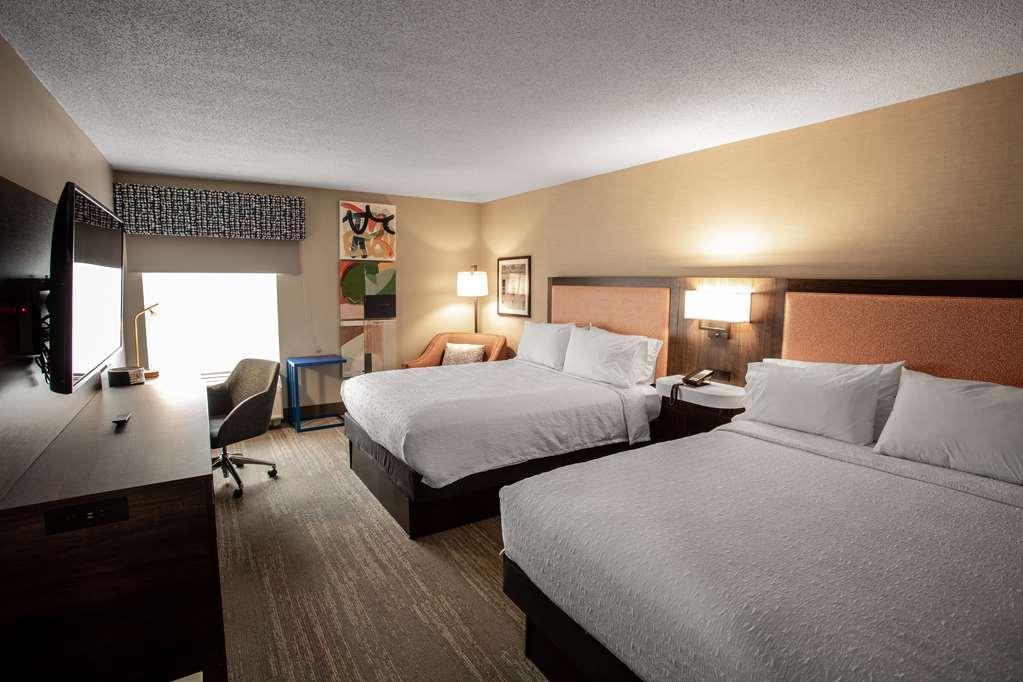 Hampton Inn Springfield Room photo